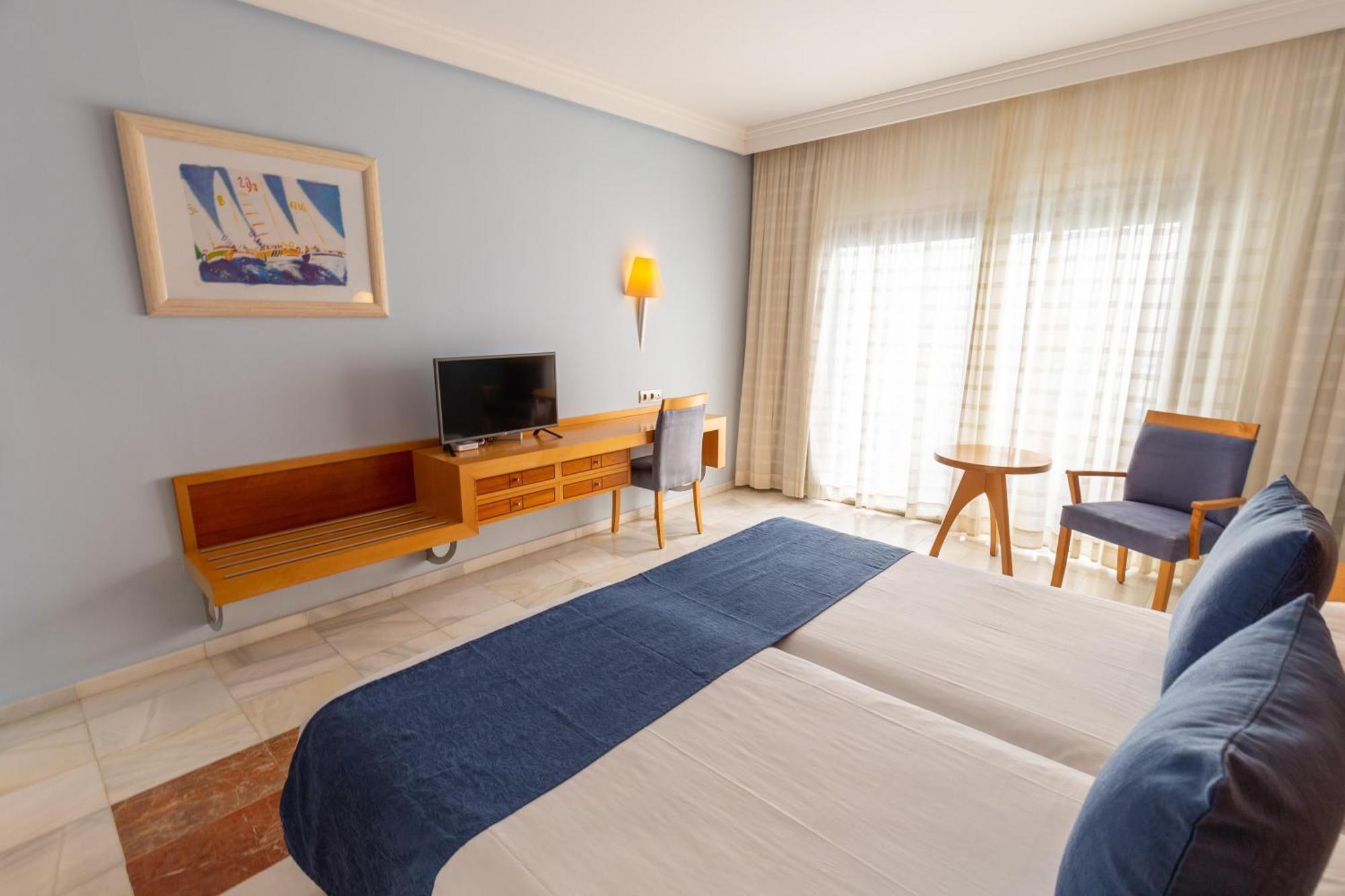 Basic Triple Room